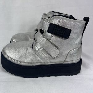 UGG Neumel Platform Leather Chukka Boots Womens Sz 6 Big Kids 4 Silver Metallic